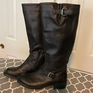 Nicole Shocking black leather boots, size 6.5.